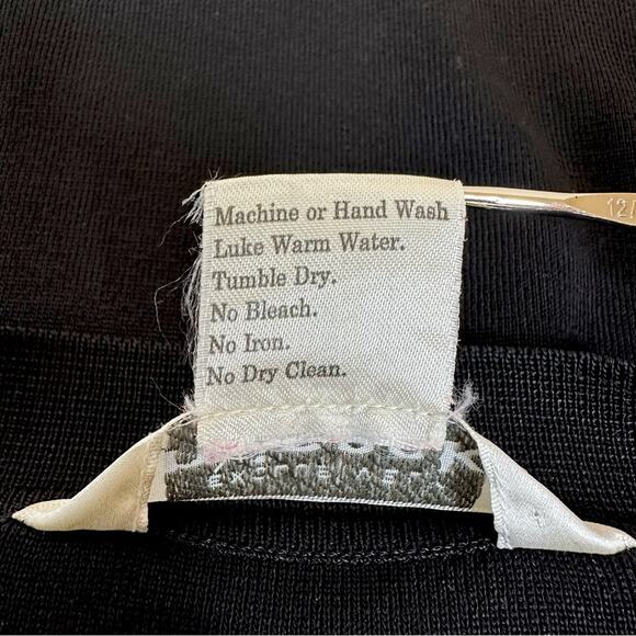 EXCLUSIVELY MISOOK Open Front Black Cardigan
Sweater Tunic Vintage Womens Size S - Picture 13 of 15